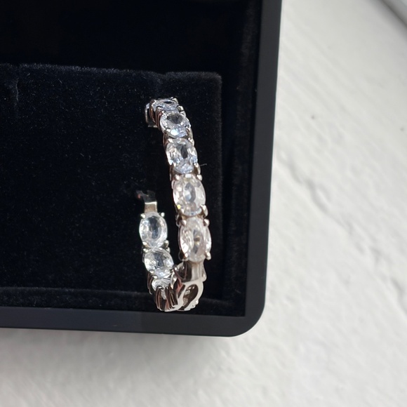 Two solo sterling silver hoop earrings: Cambodian Zirkon & Green Amethyst - Picture 7 of 13